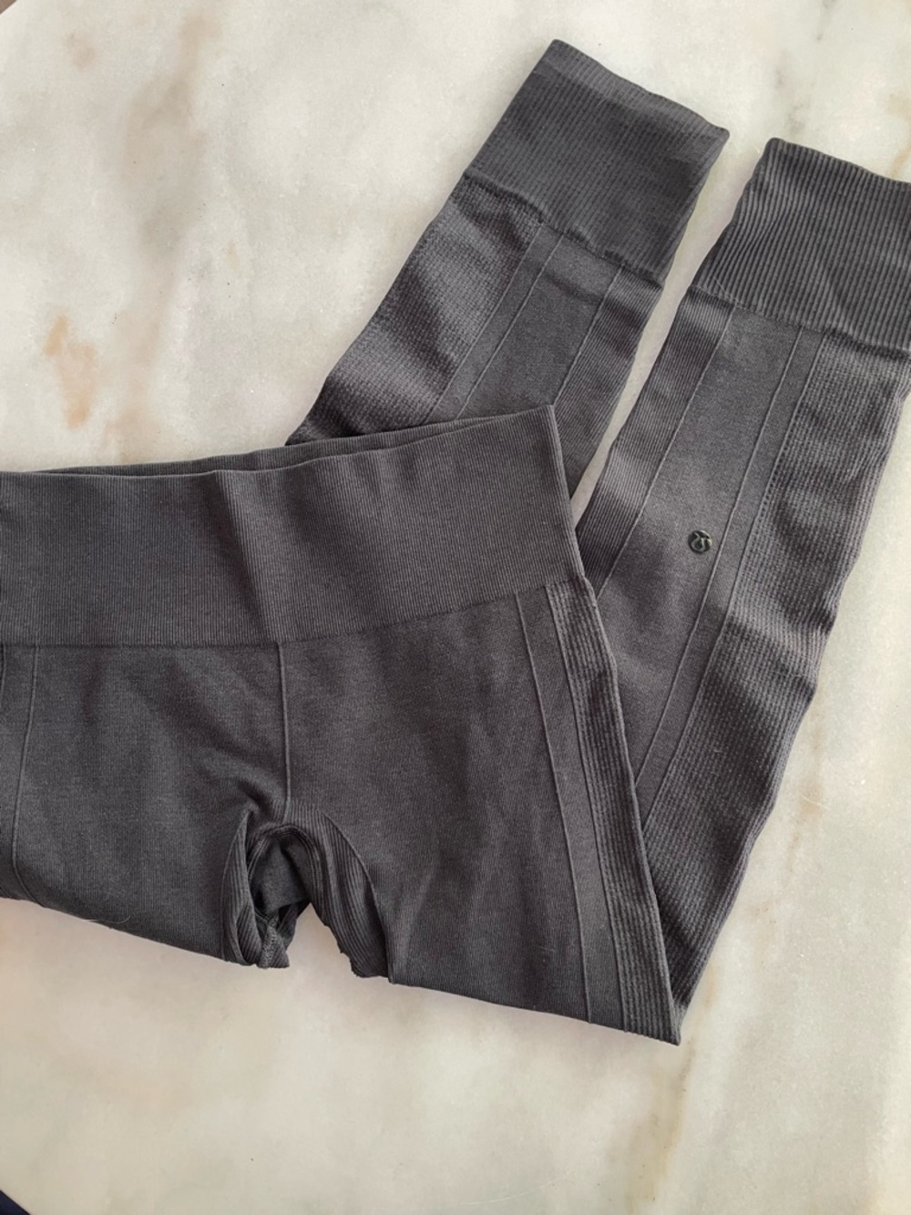 Lululemon Charcoal Seamless High-Waist Leggings size 8
